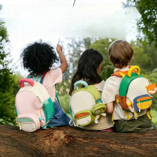 KidPack – Lekki i wygodny – Lekki plecak szkolny z uchwytem na butelkę z wodą