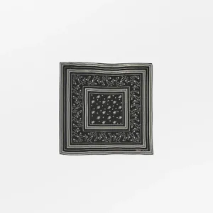 Apaszka Skall Classic Black/Light Cream